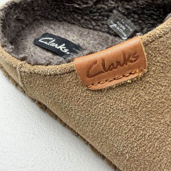 Clarks Mens 11M Camel Suede Open Back Sherpa Lined Slippers‎